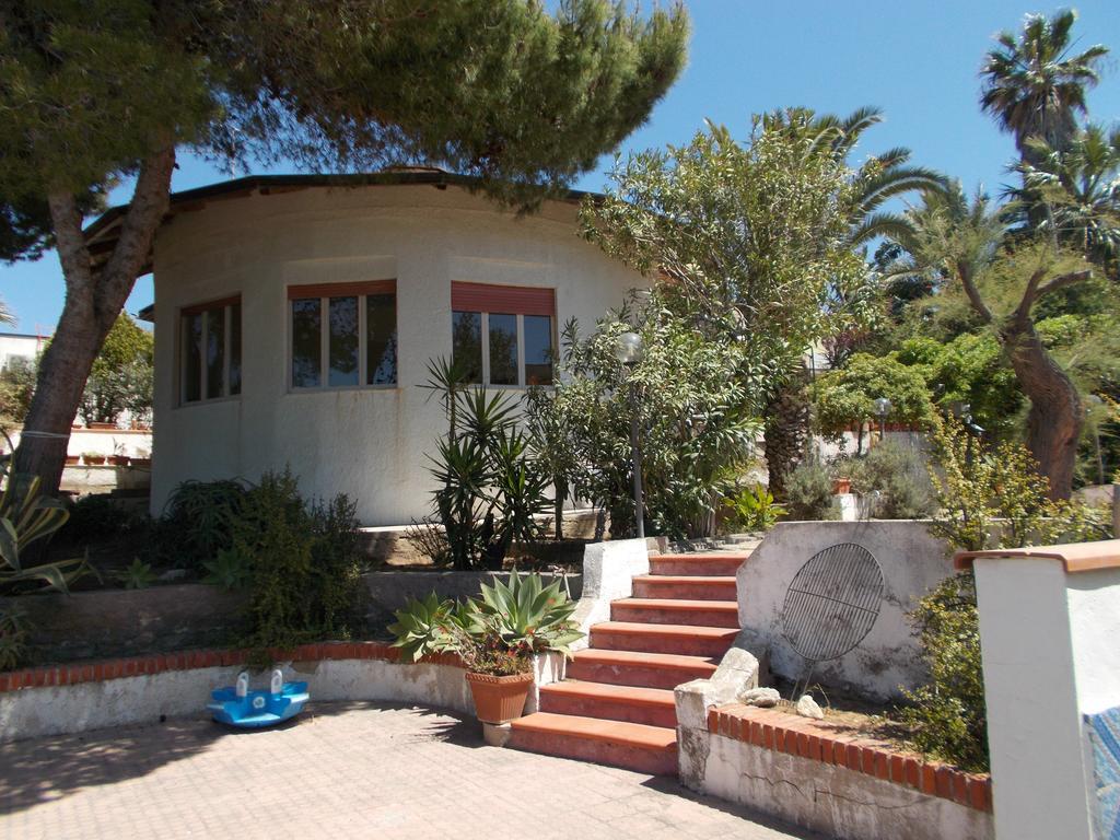 Holiday House Torre Di Manfria Villa Gela Luaran gambar