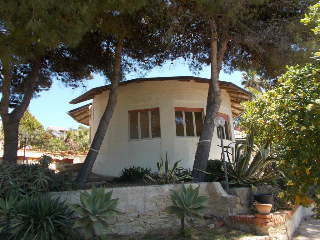 Holiday House Torre Di Manfria Villa Gela Luaran gambar